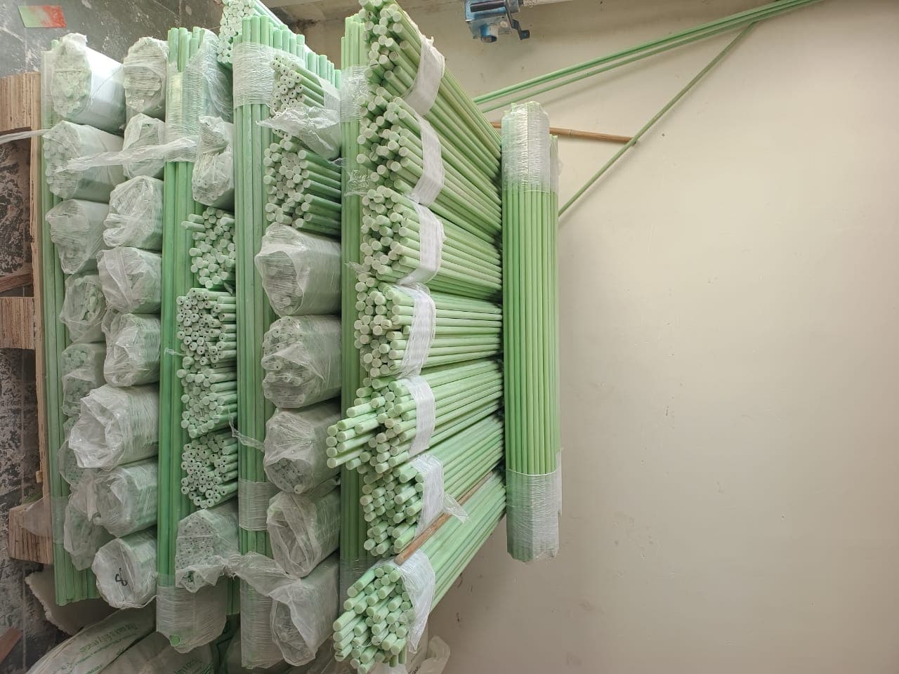 FRP Bars – Fiber Reinforced Polymer bars for concrete reinforcement; used for fencing & construction.