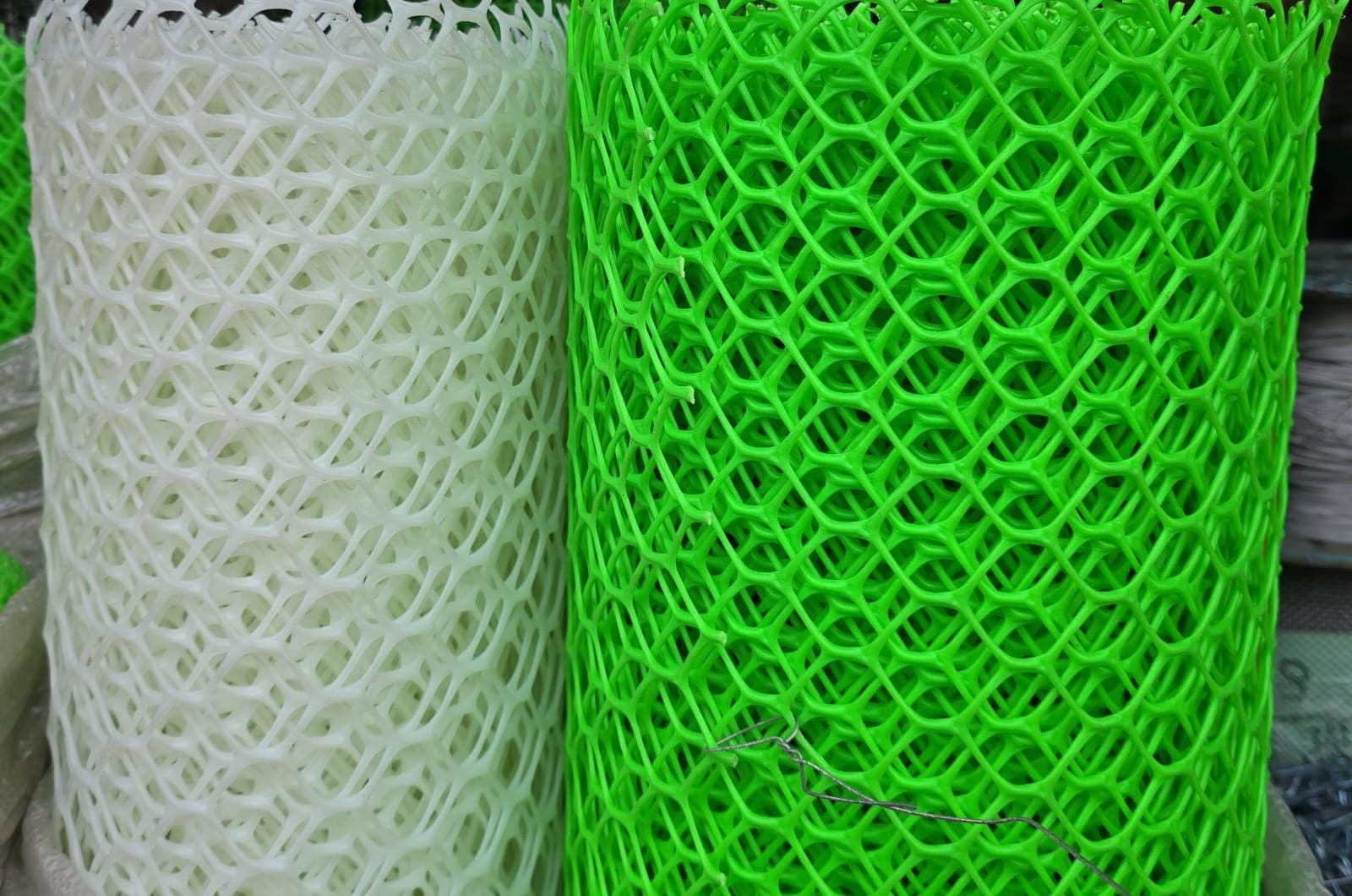 Plastic hexa mesh — green hexagonal mesh in rolls