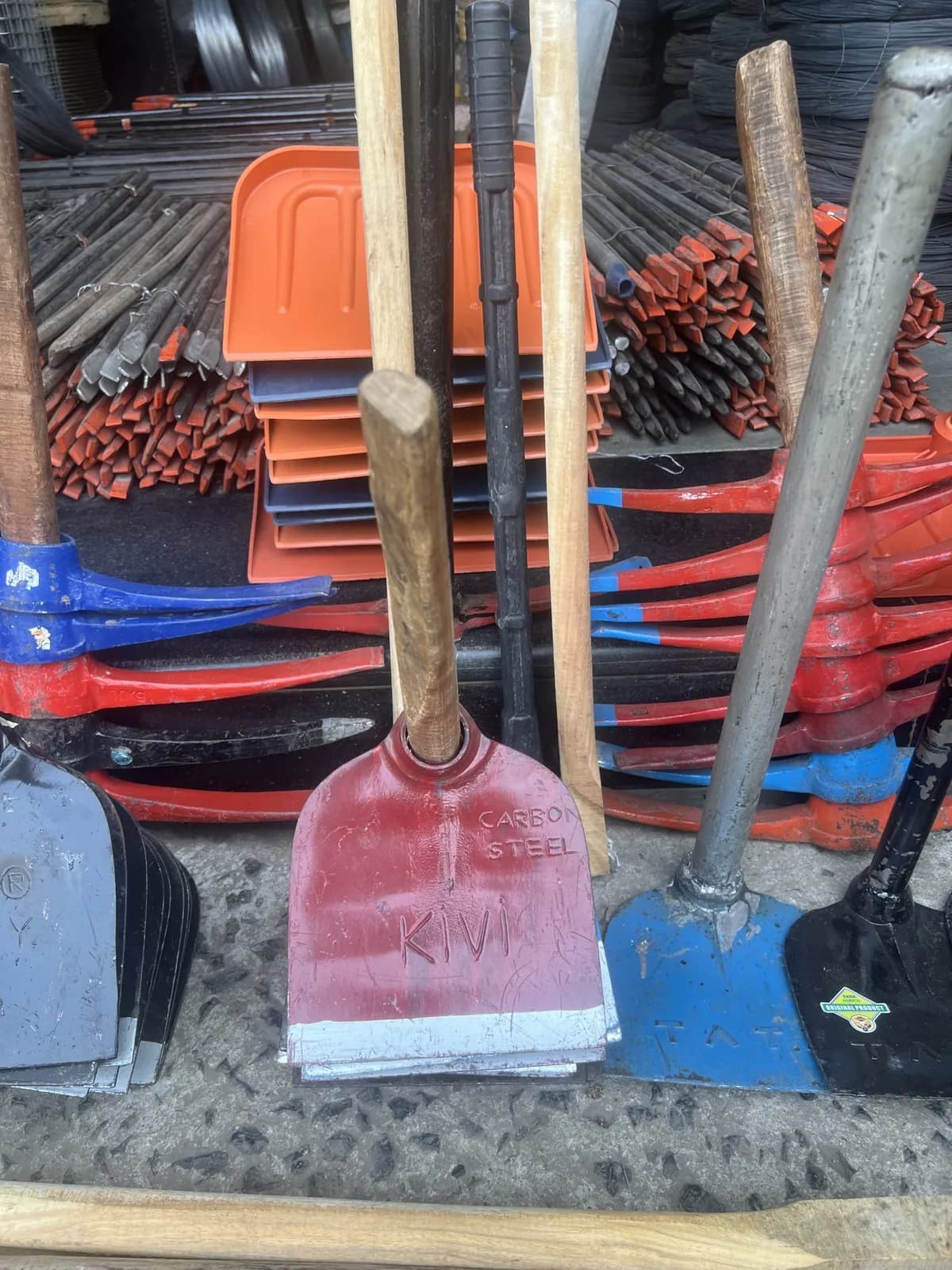 Shovel (faurdha) with handle — carbon steel shovel, ready to use, view 4